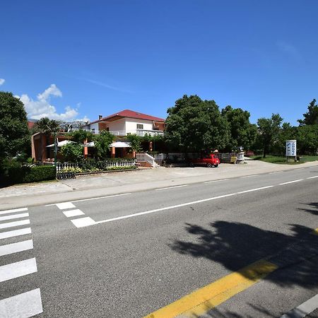 Guest House Podgorje Seline Eksteriør bilde